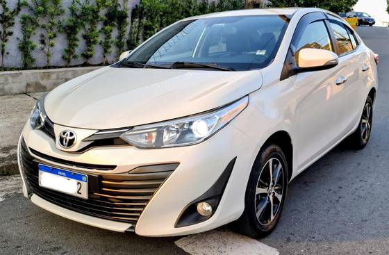 TOYOTA YARIS 1.5 16V FLEX SEDAN XLS MULTIDRIVE